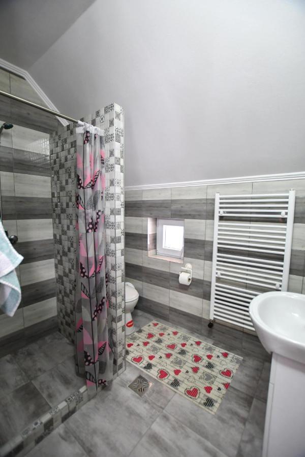 Casa De Oaspeti Cristian Praid Extérieur photo